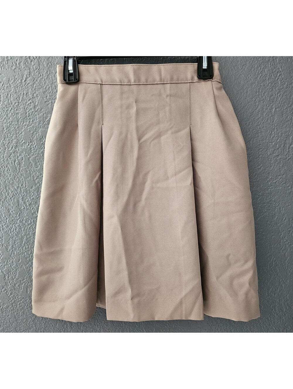 Girls Dennis School Uniform Skirt Biege Pleated Size 14 Adjustable Waist Zip Up